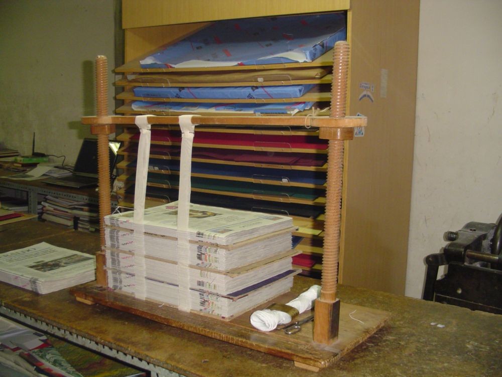 Taller de encuadernación artesanal en Zaragoza, Encuadernación Milagros Cólera